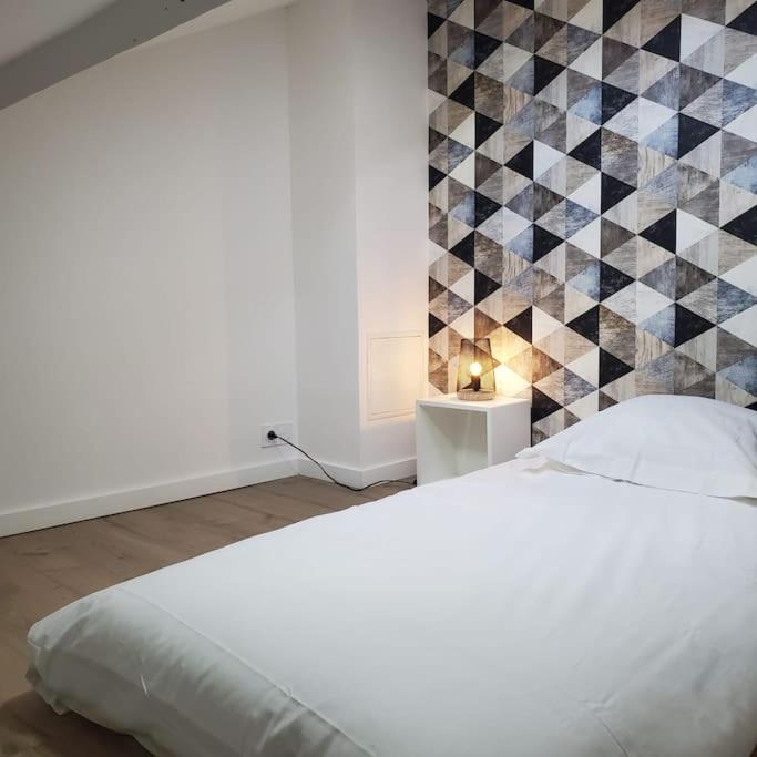 L'Atelier B Magnifique Loft Avec Terrasse Privee Apartment แซงต์-เอเตียน ภายนอก รูปภาพ